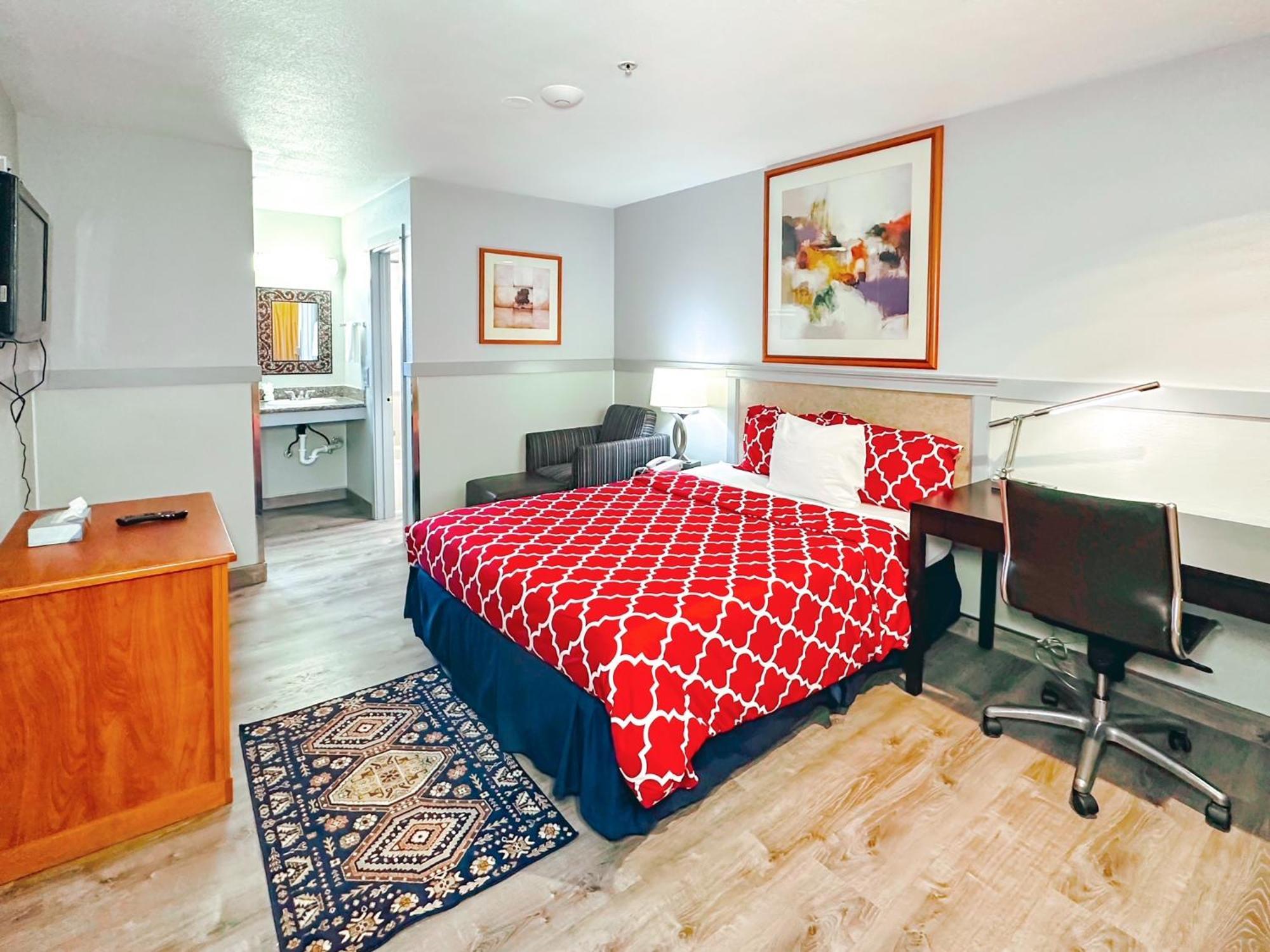 שורליין Americas Inn & Suite מראה חיצוני תמונה