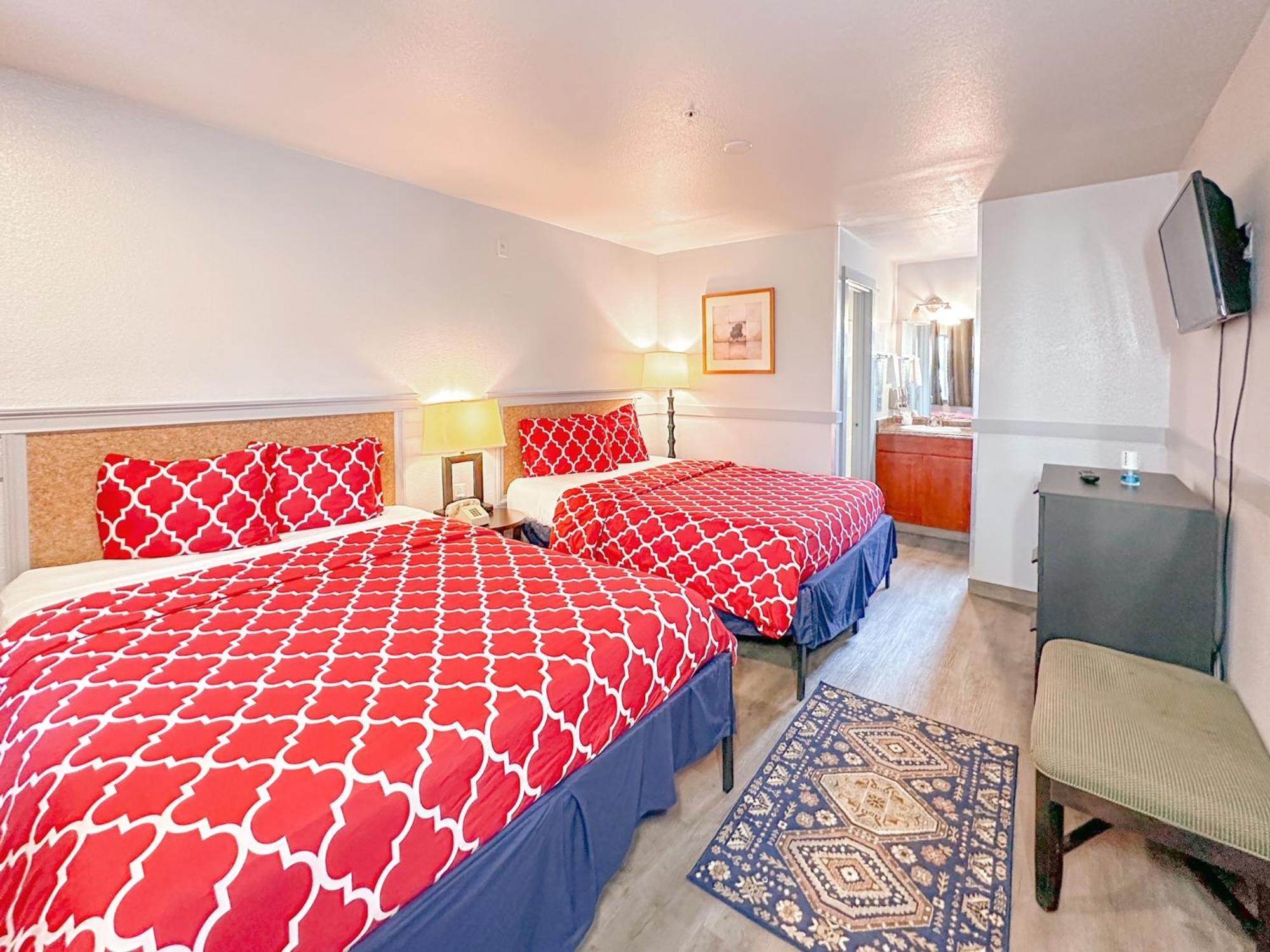 שורליין Americas Inn & Suite מראה חיצוני תמונה